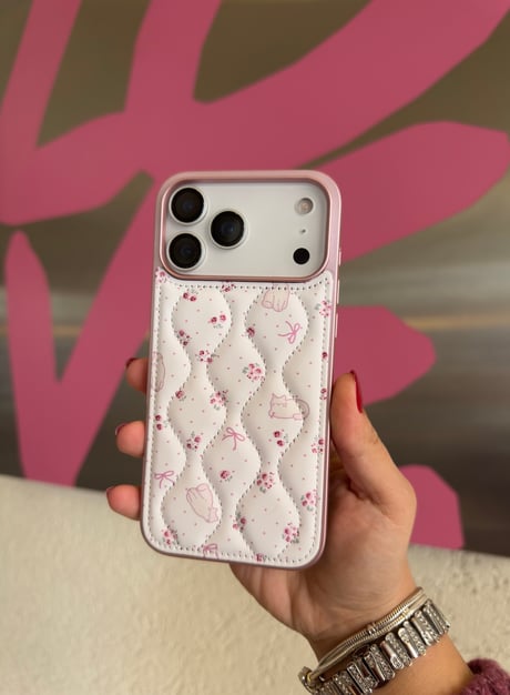Kedi Desenli Puflu Telefon Kılıfı