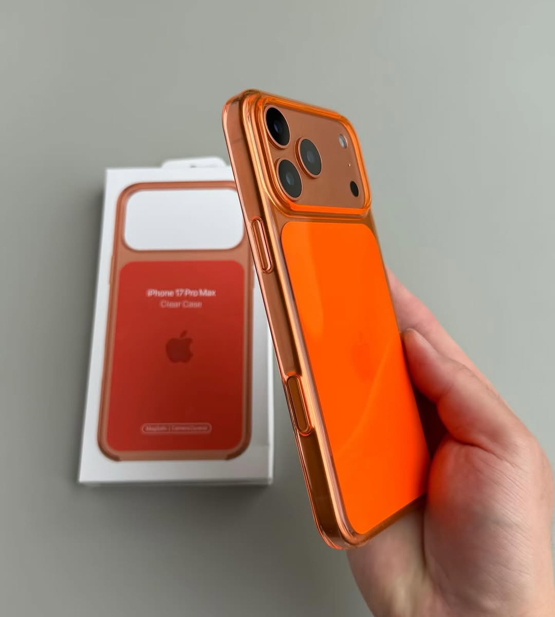 iPhone MagSafe Özellikli Turuncu Şeffaf Telefon Kılıfı