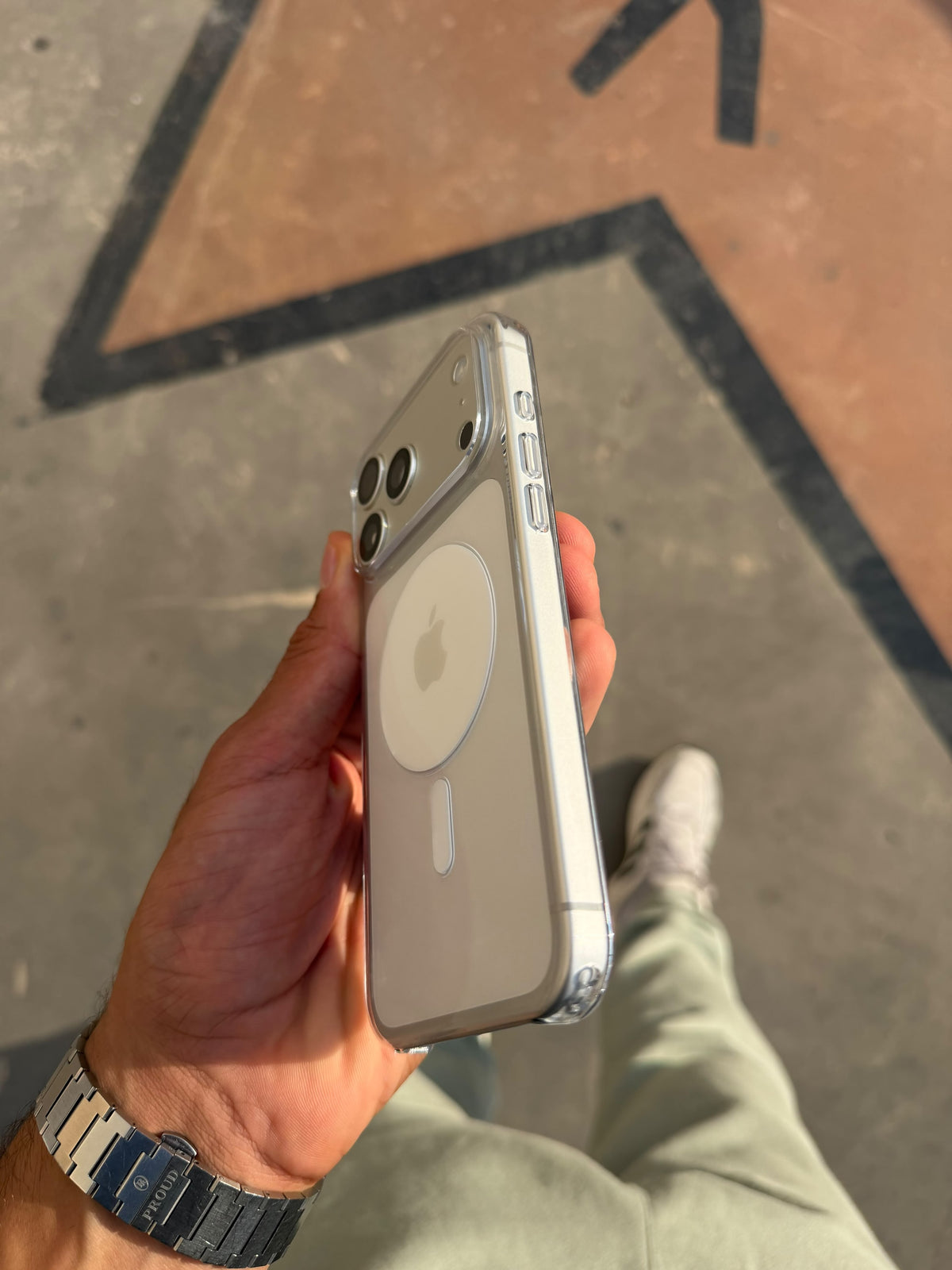 iPhone MagSafe Özellikli Şeffaf Telefon Kılıfı
