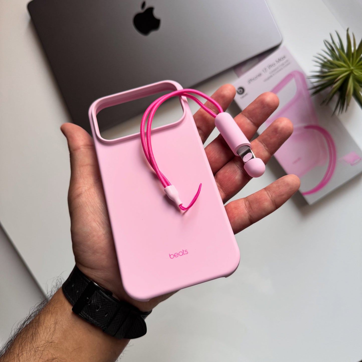 iPhone Beats Kickstand Kılıf