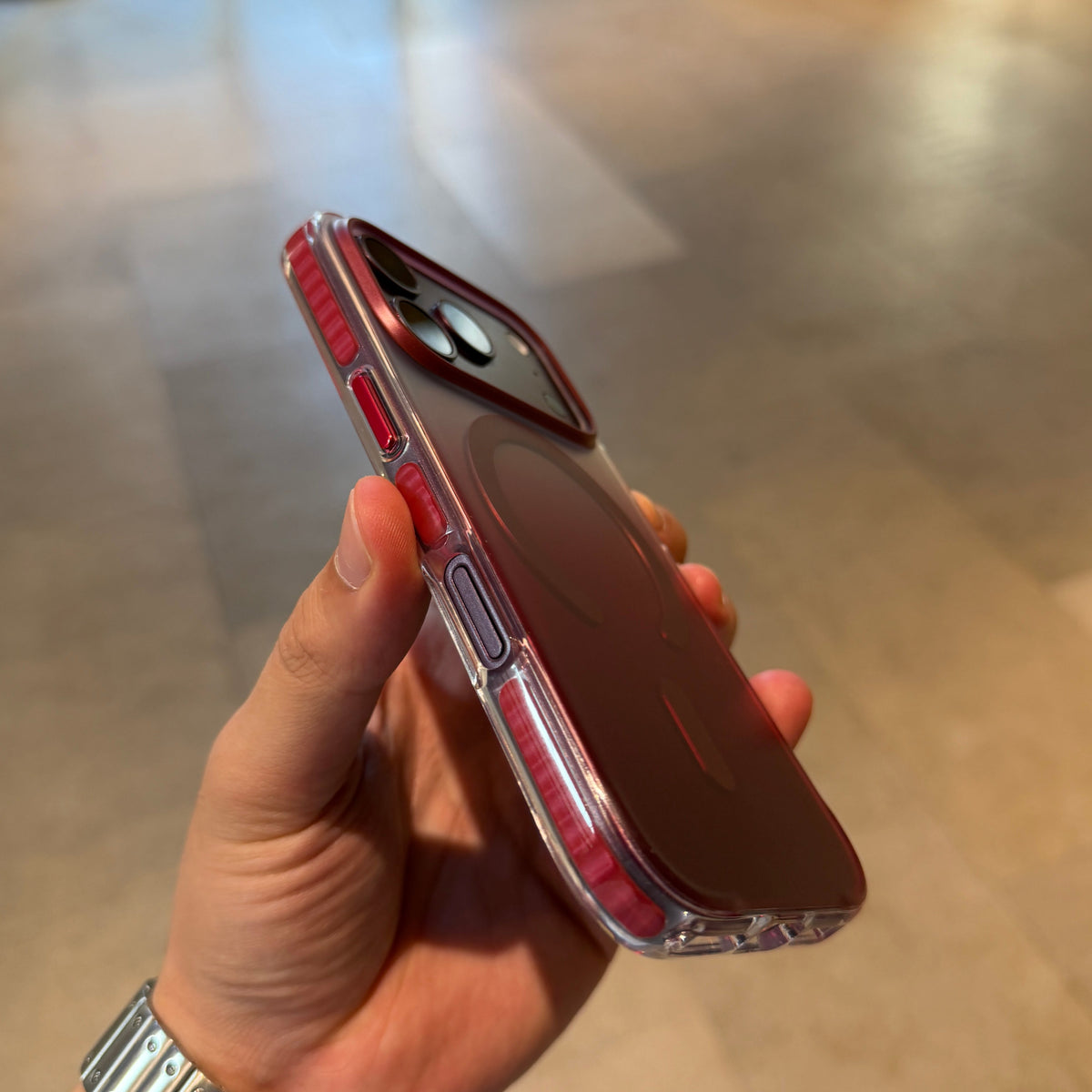 Aura MagSafe 18 Serisi Kılıf Bordo
