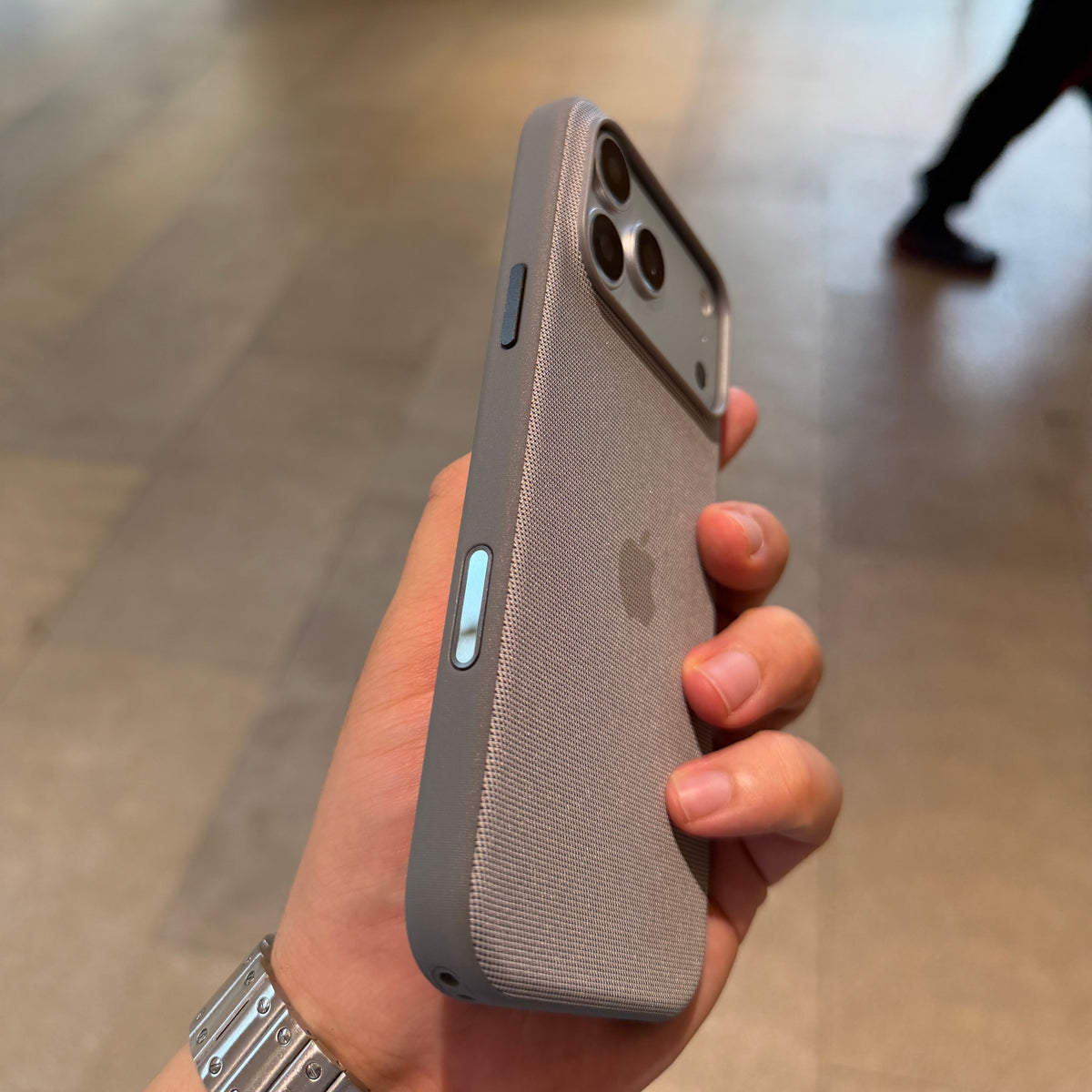 MagSafe Özellikli Premium Tech Dokuma Kılıf Vizon Grisi