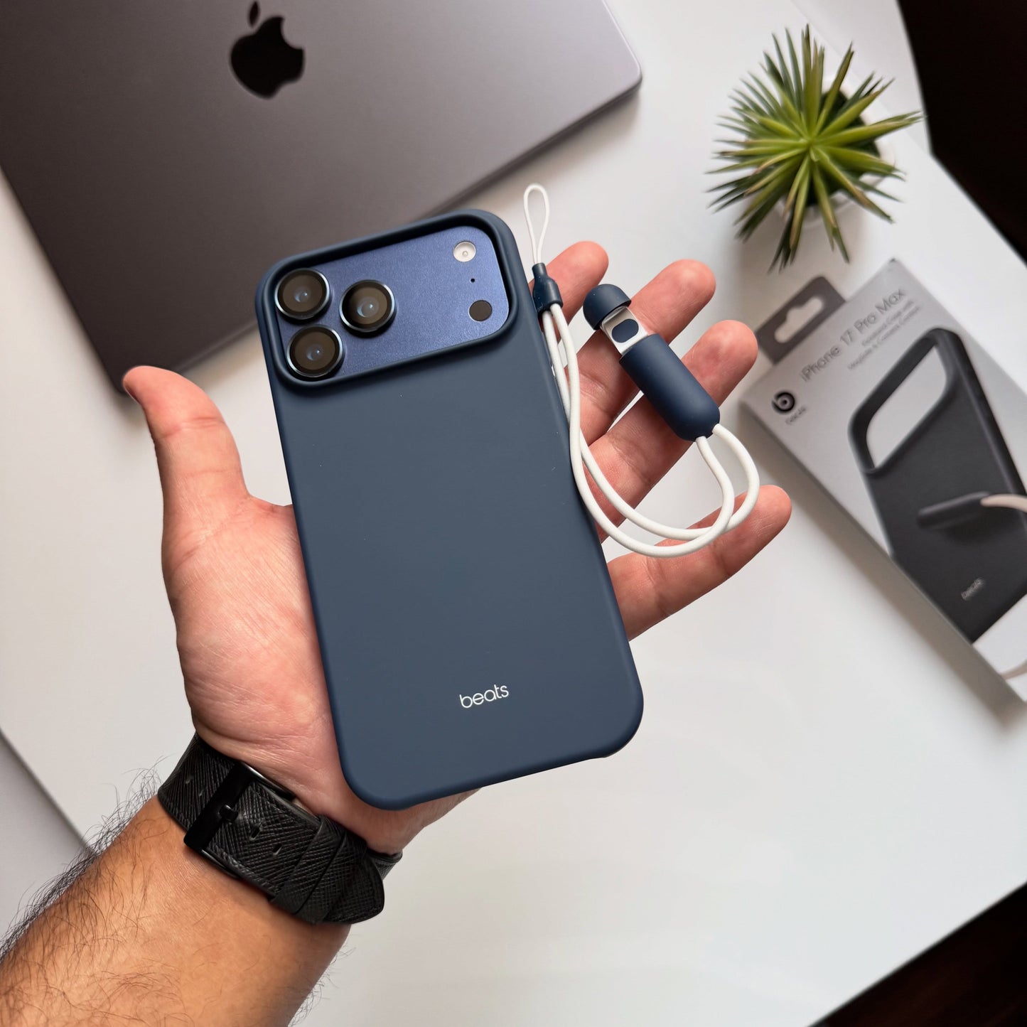 iPhone Beats Kickstand Kılıf