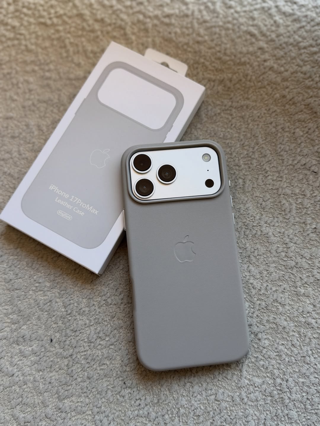 Apple MagSafe Özellikli Deri Kılıf - Gri