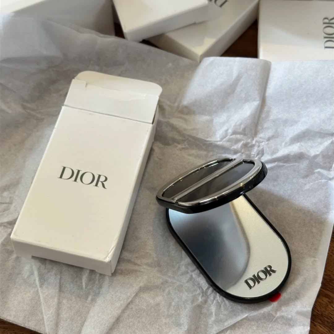 Dior Ayna