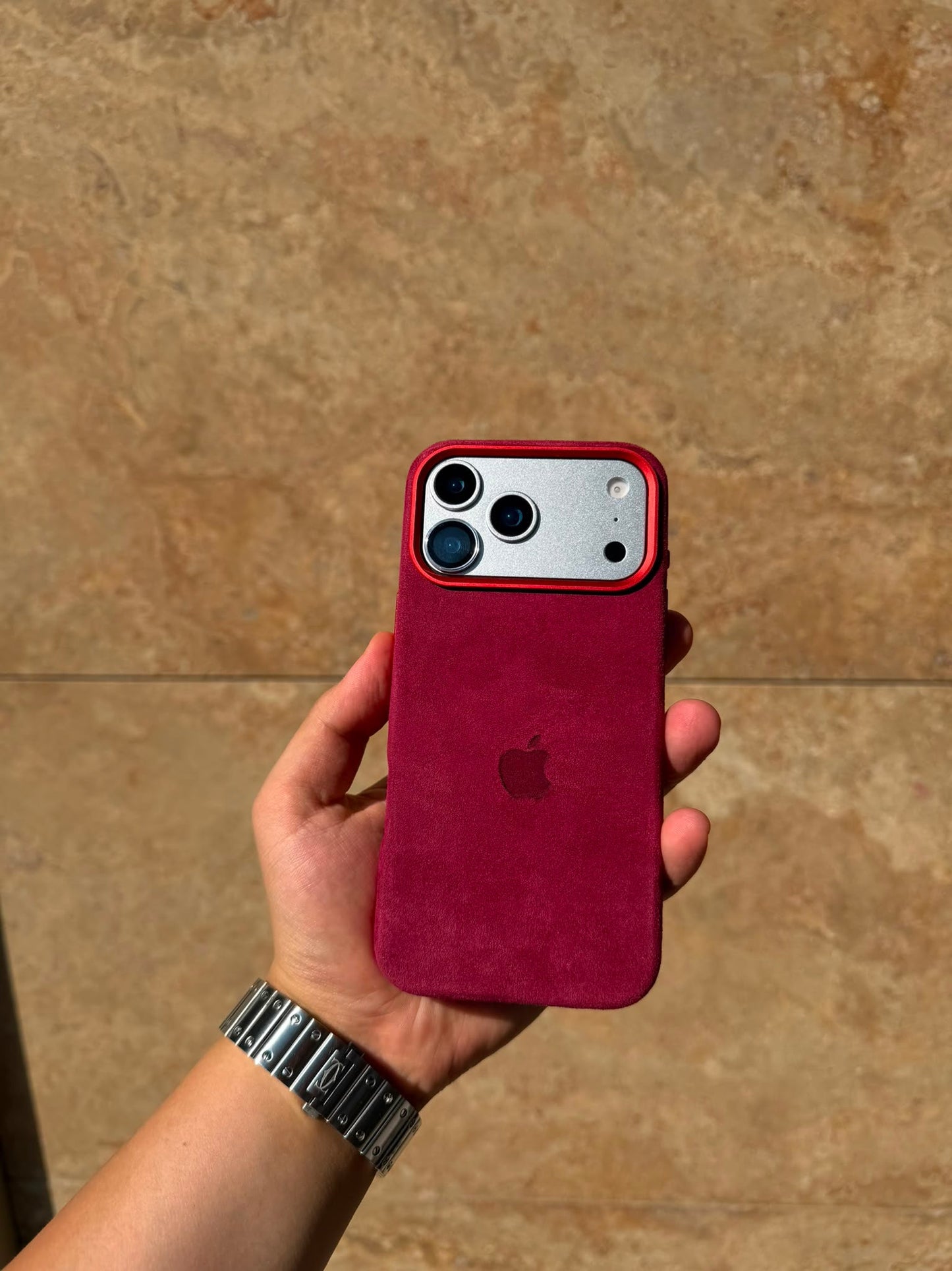 Süet MagSafe Özellikli iPhone Telefon Kılıfı