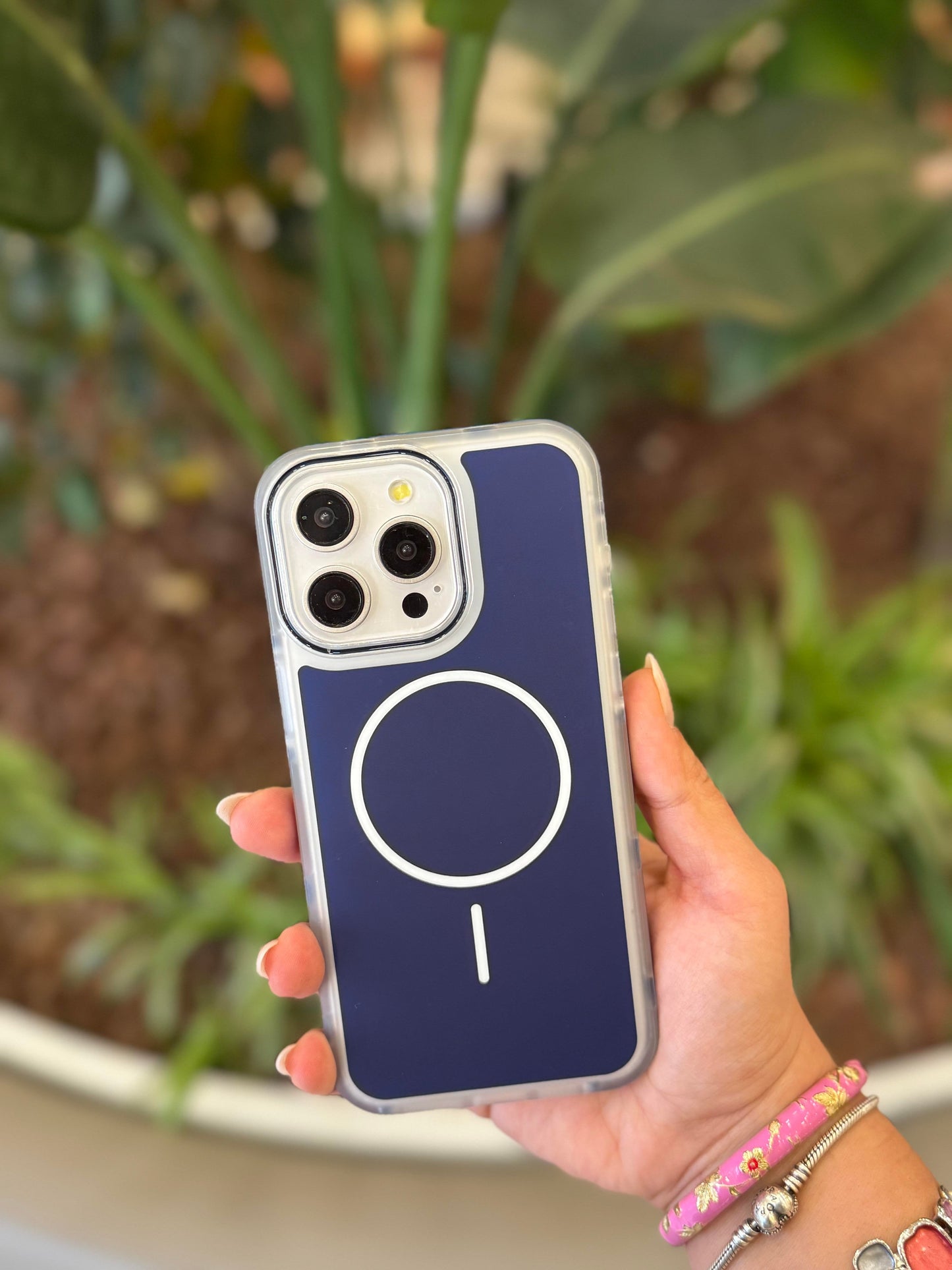 Magsafe Uyumlu Renkli iPhone Telefon Kılıfı Abis