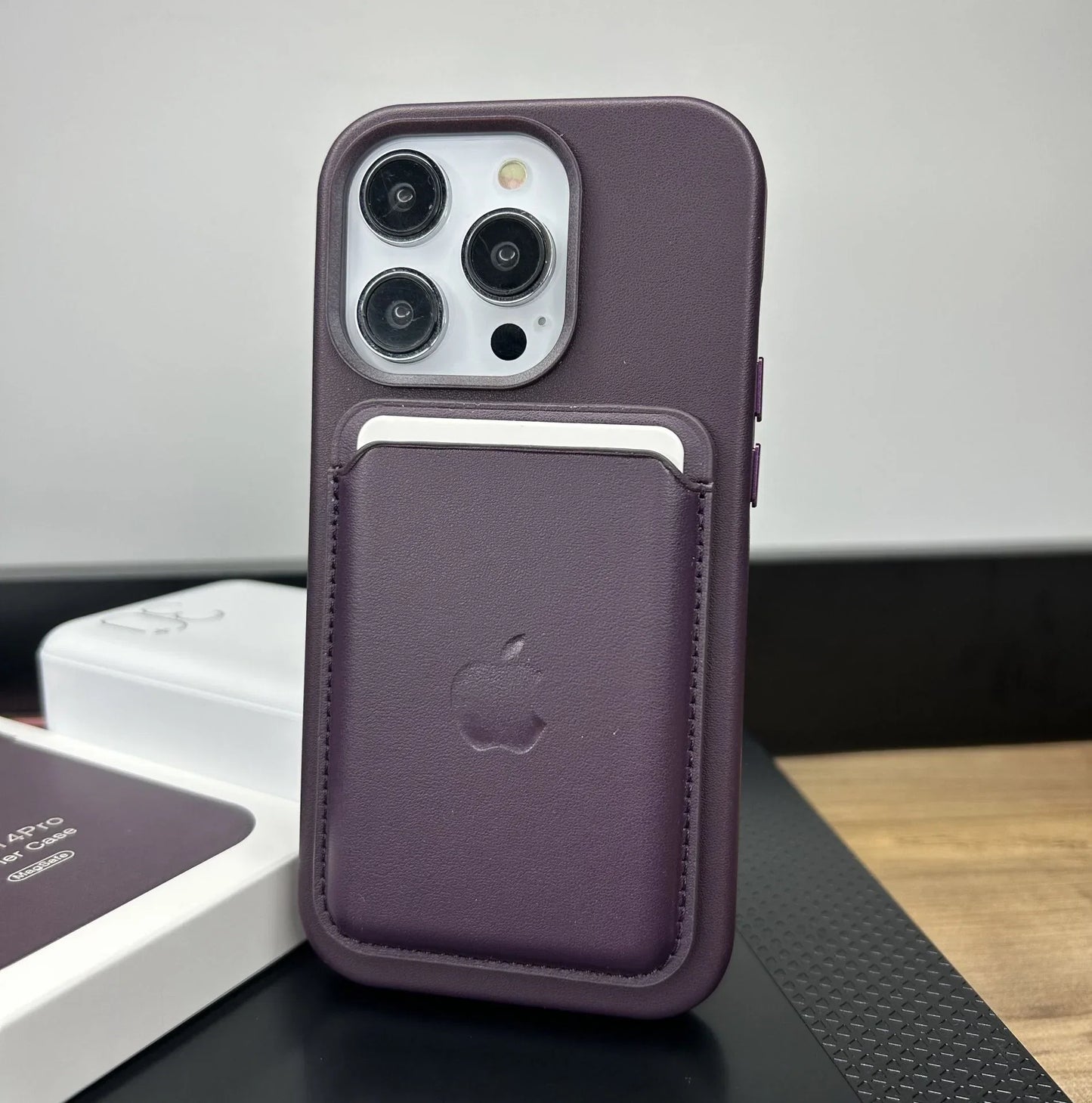 Apple MagSafe Özellikli Deri Kılıf - Derin Mor