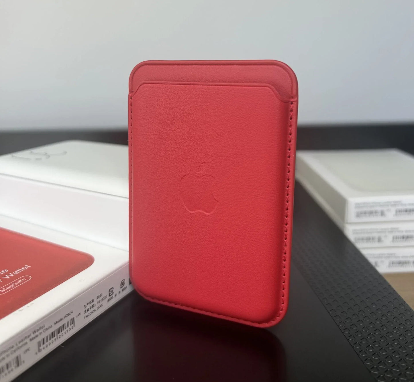 MagSafe Özellikli Deri Cüzdan Kırmızı