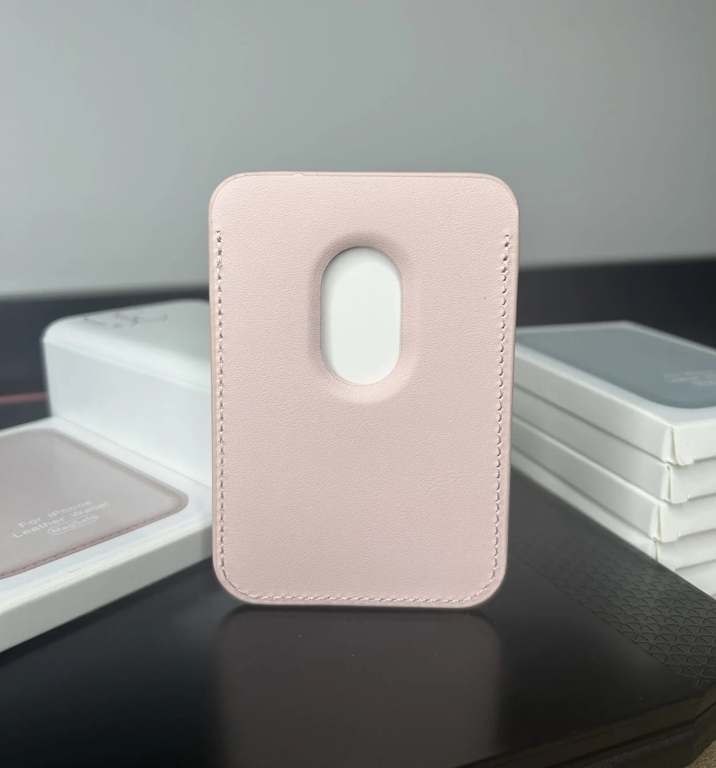 MagSafe Özellikli Deri Cüzdan Kumpembe