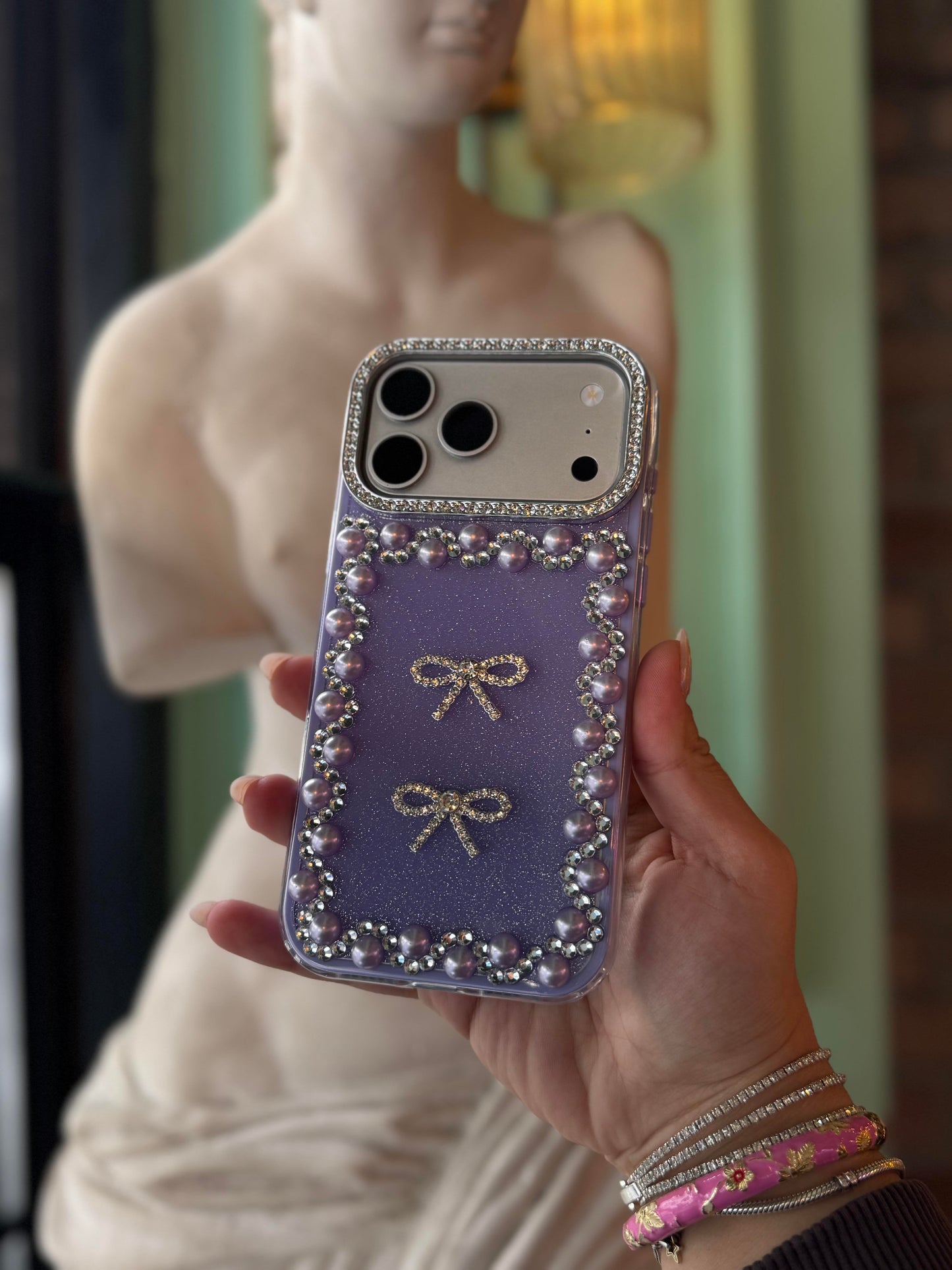 İnci Fiyonk Taşlı iPhone Telefon Kılıfı Mor