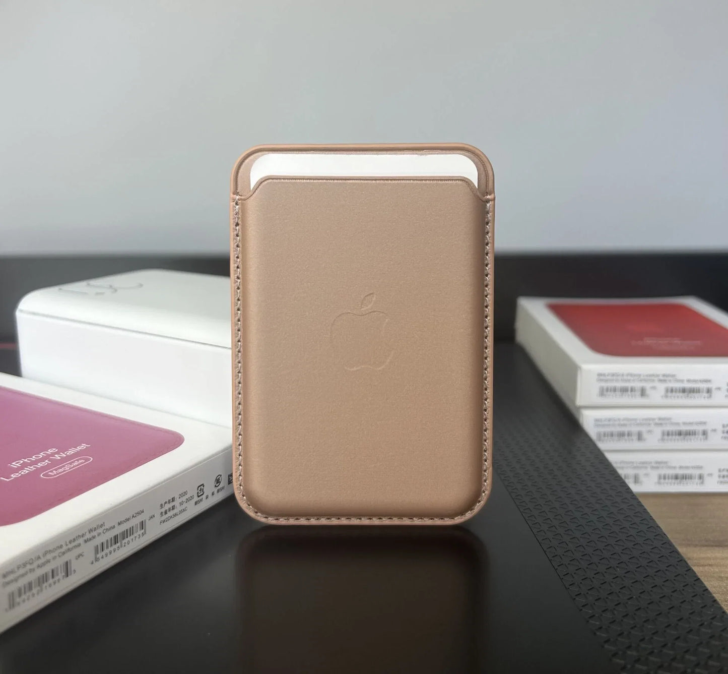 MagSafe Özellikli Deri Cüzdan Bej
